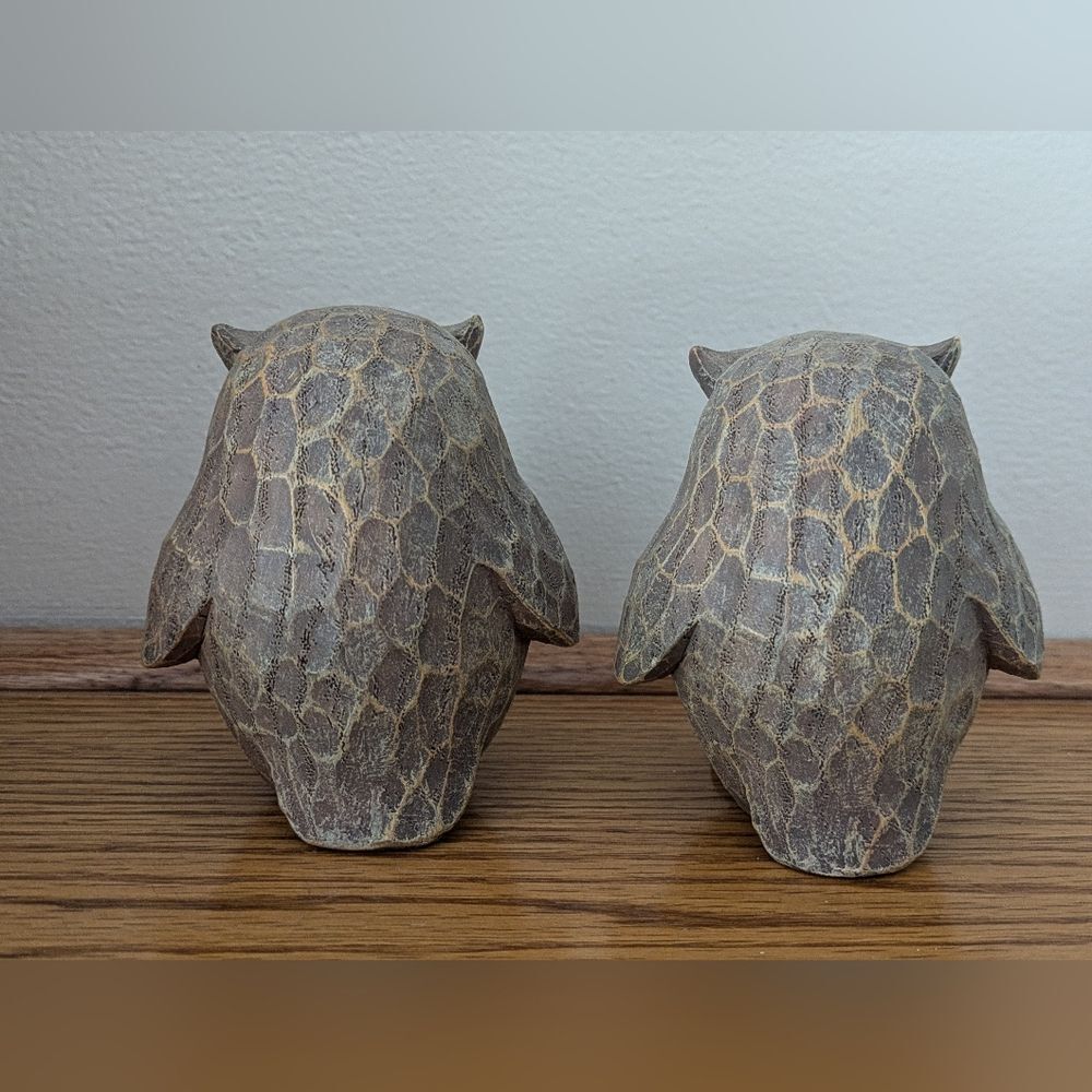 Owl Statues Home Decor, Owl Figurines Set Of 2 Brown Resin with Black Eyes Boho! - Picture 3 of 5